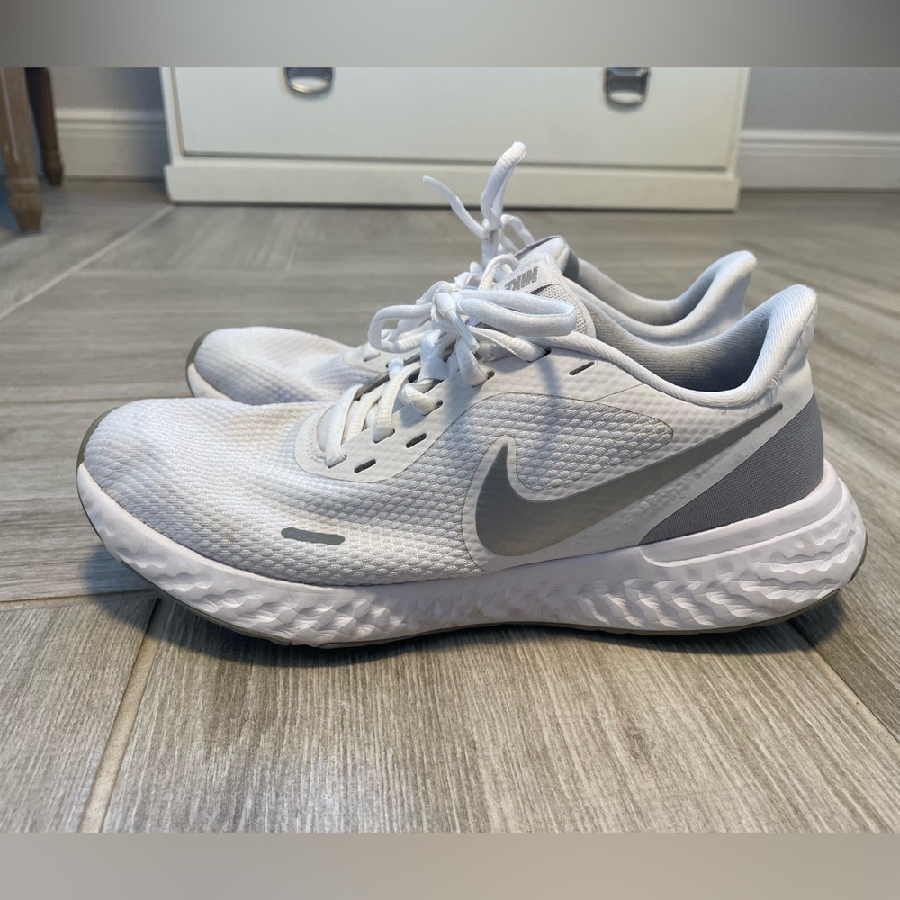 Women’s Nike Shoe